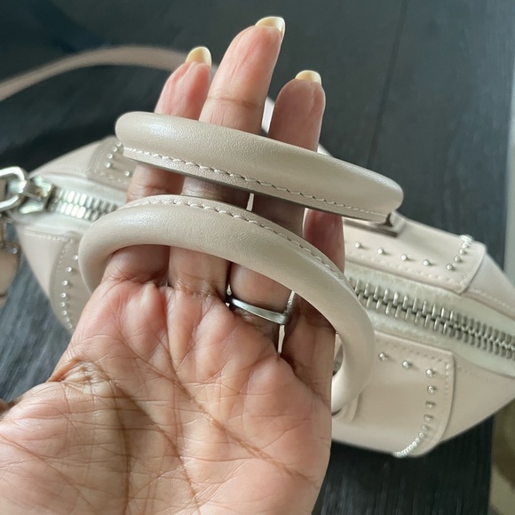 Givenchy Mini Antigoda. Baby pink color. - Picture 12 of 16